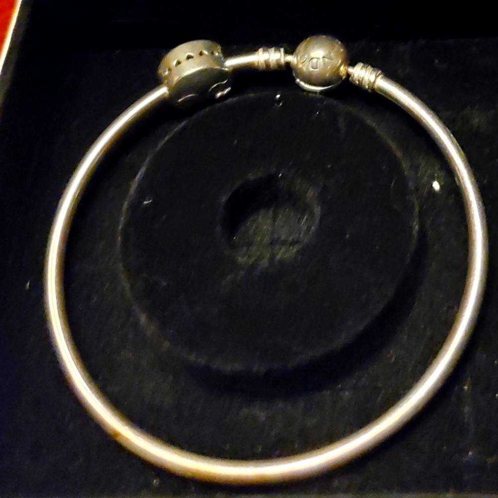 Pandora Bangle bracelet